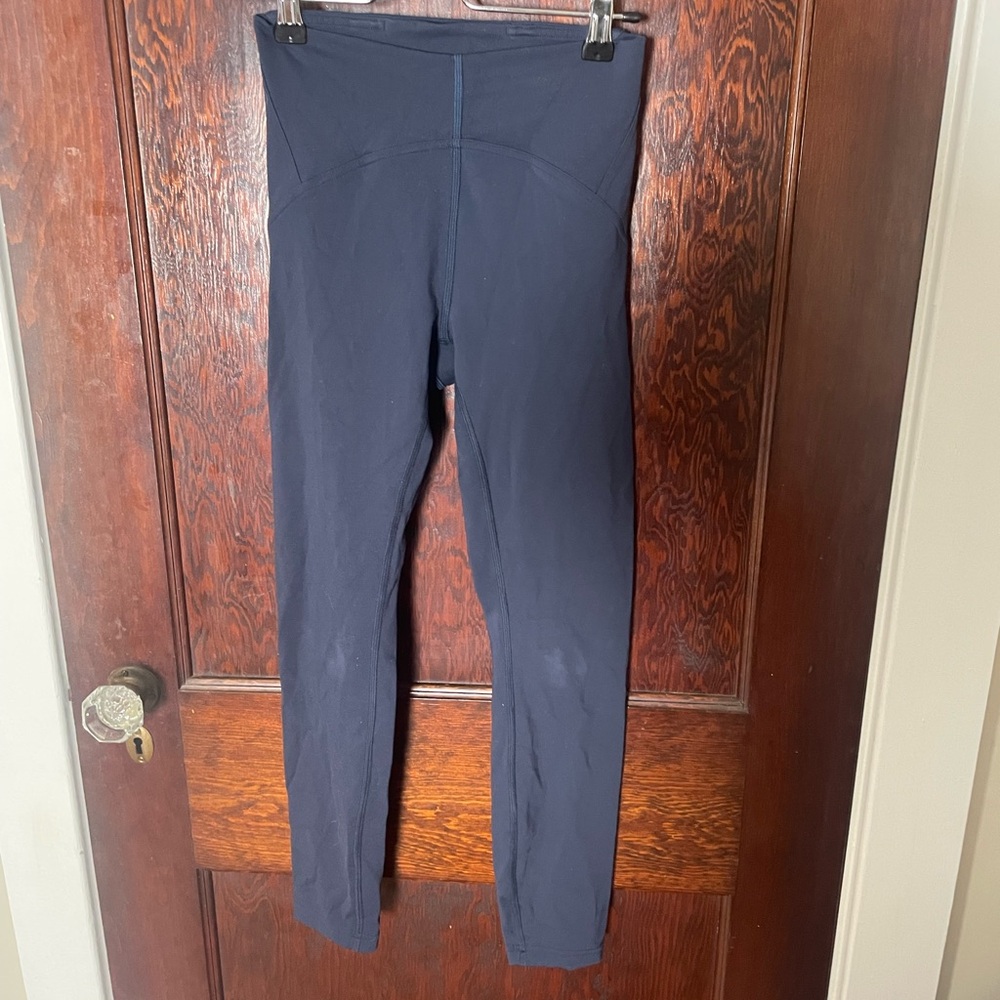 Lululemon wunder under size 4 navy blue barely worn